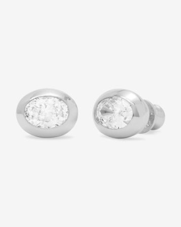 She's A Boss Studs 8mm